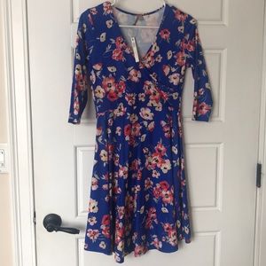 Floral blue maternity dress